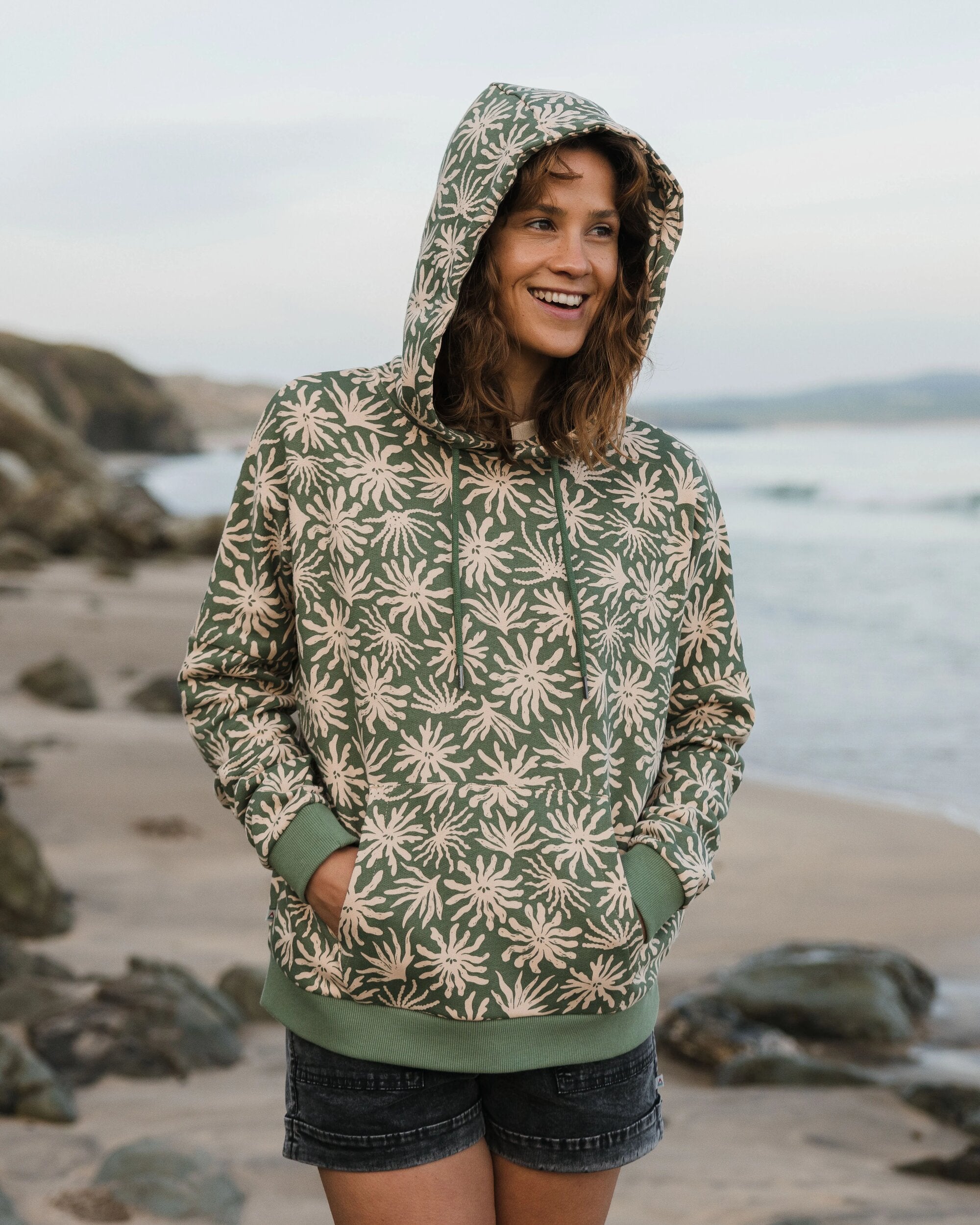 Arame Organic Cotton Hoodie - Seaweed Pistachio - Lifestyle