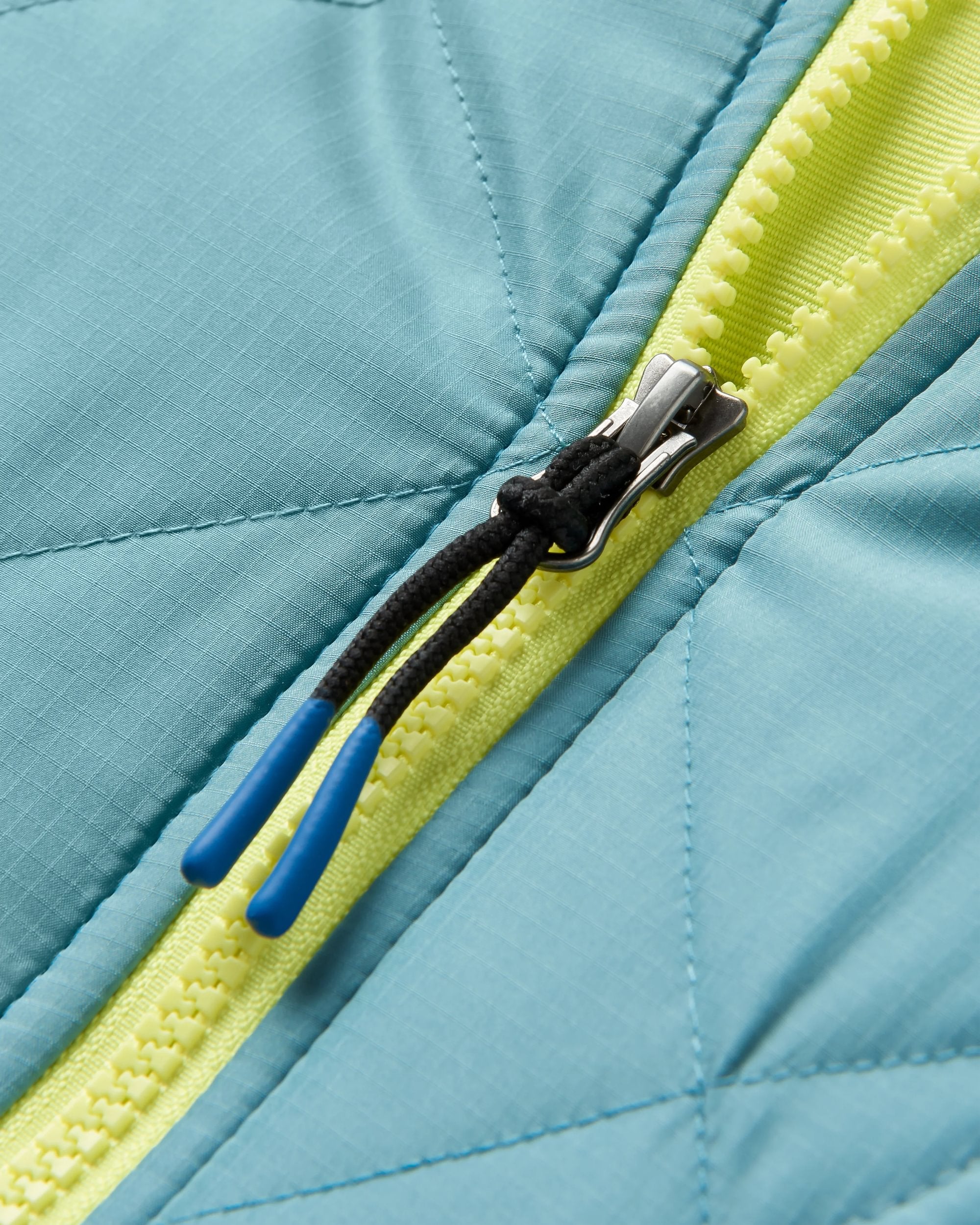 Juana Recycled Polar Hooded Fleece - Mountain Geo Arctic - Flatlay