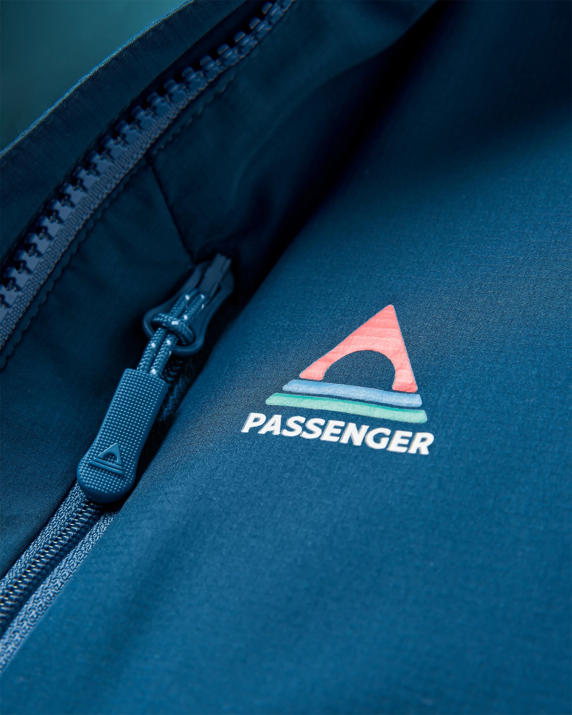 Shasta Lightweight Recycled Thermore® Insulated Jacket - Rich Navy/Dark Denim/Arctic - Flatlay