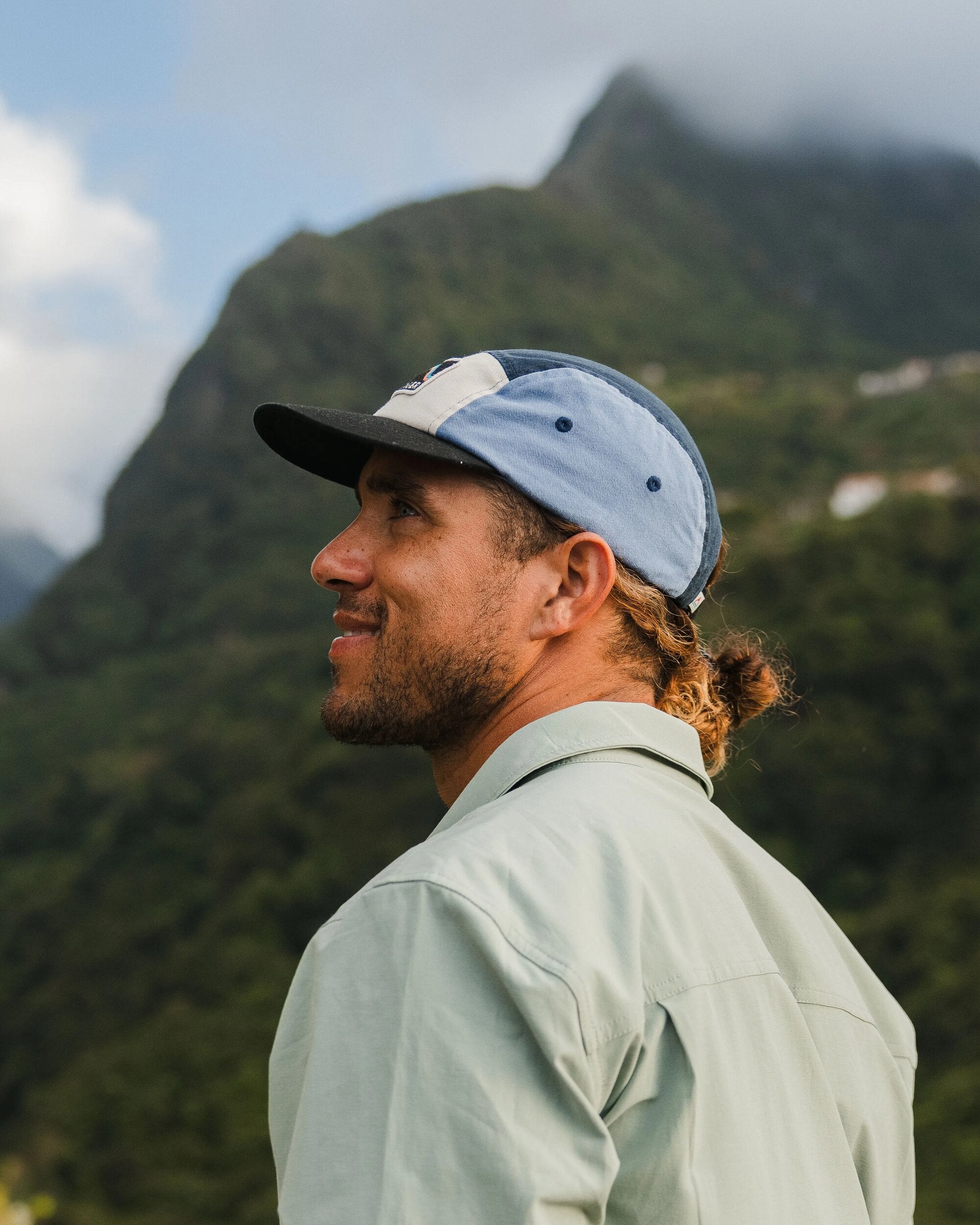 Made To Roam Recycled 5 Panel Cap - Charcoal Multi - Lifestyle - Male