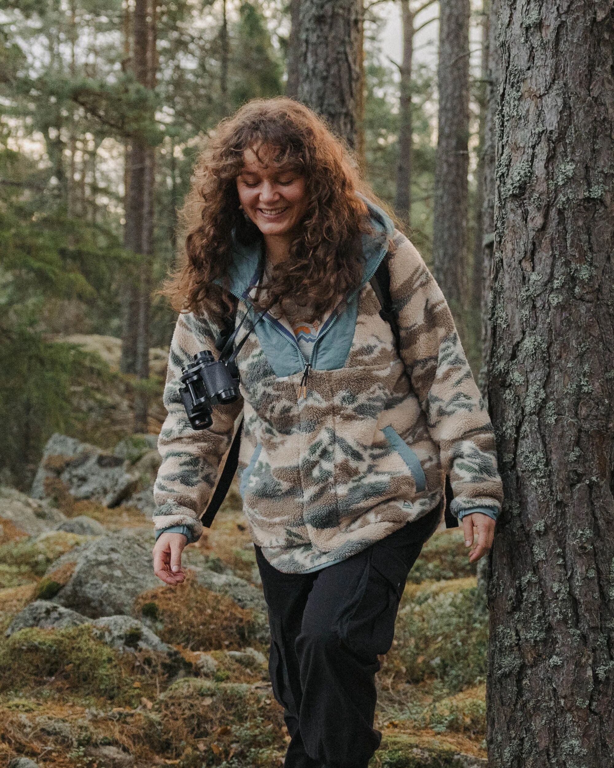 Beaumont Recycled Sherpa Hooded Fleece - Mount Scenic Oatmeal - Lifestyle