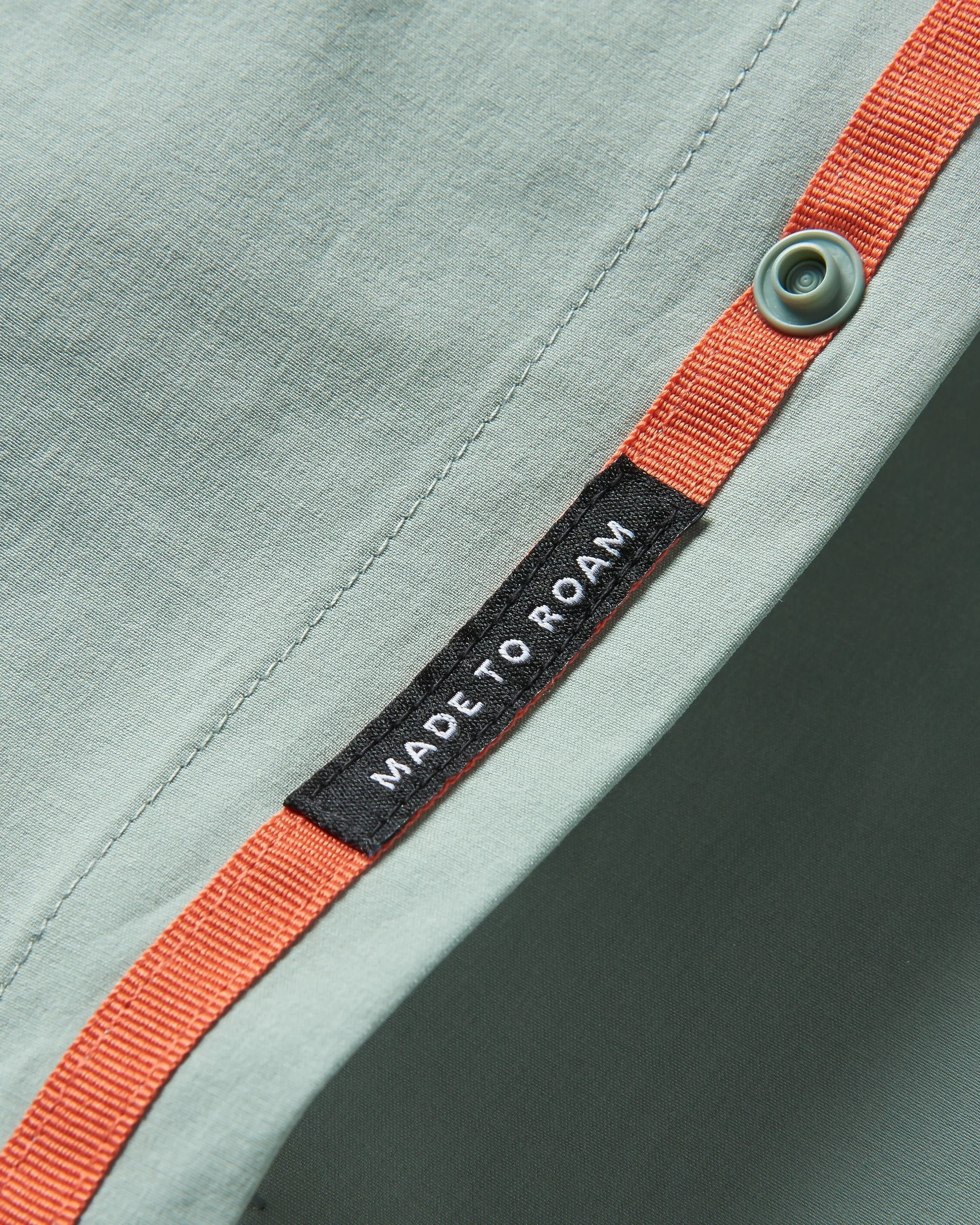 Traveller Stretch Shirt - Pistachio - Flatlay