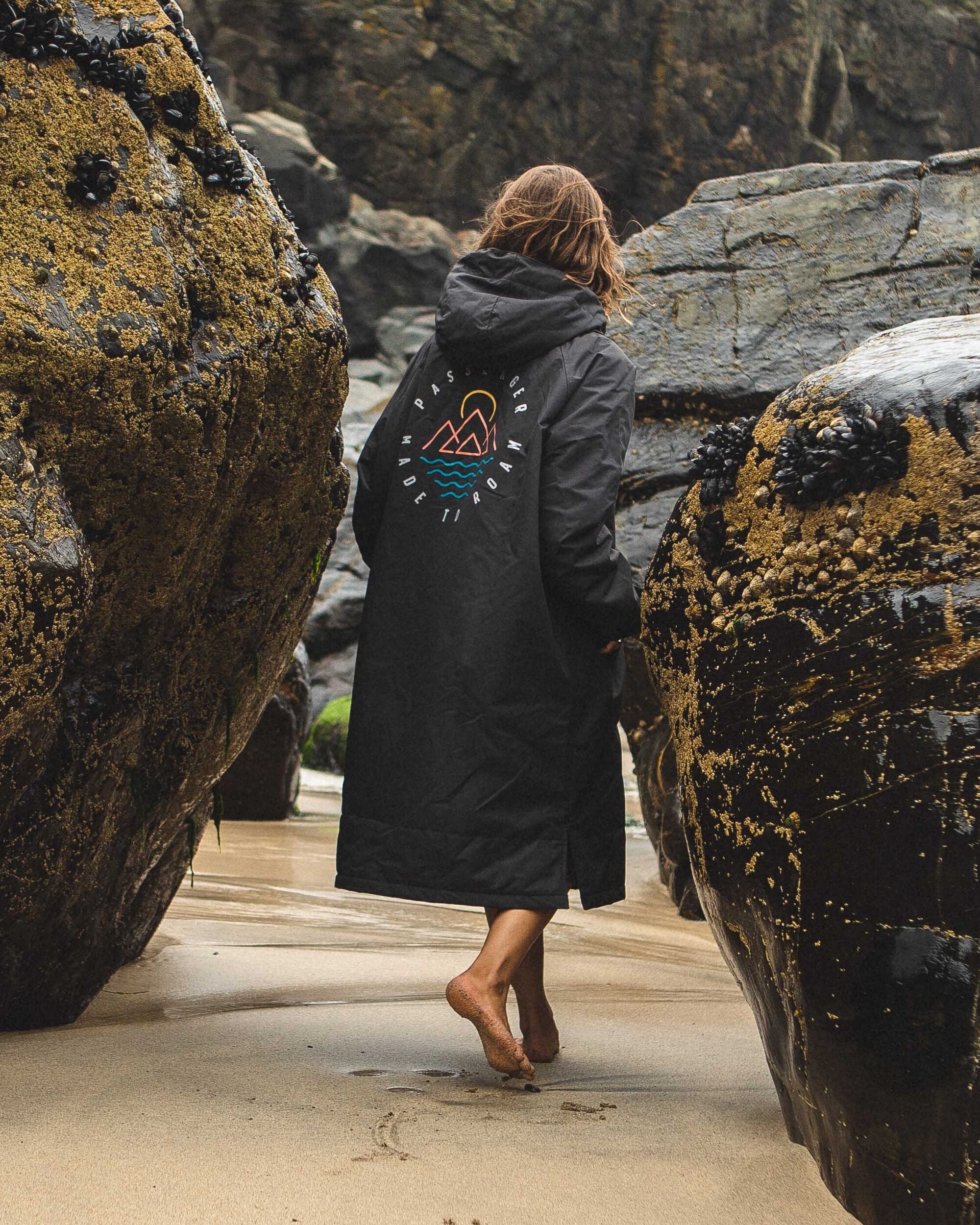 Escapism Recycled Towel Lined Changing Robe - Black - Lifestyle - Female