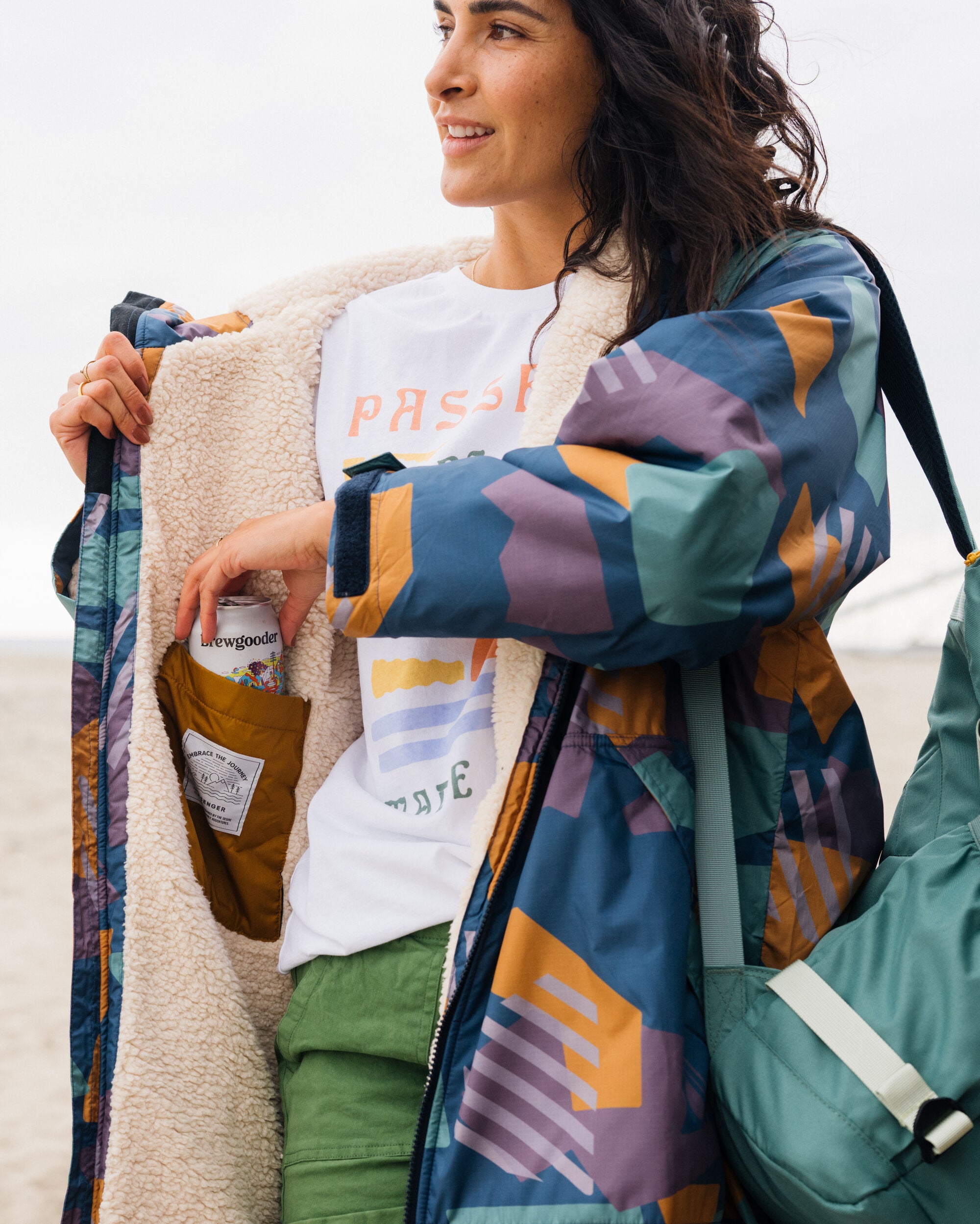 Waves Recycled Sherpa Lined Changing Robe - Deep Blue Camo Pattern - Lifestyle - Female