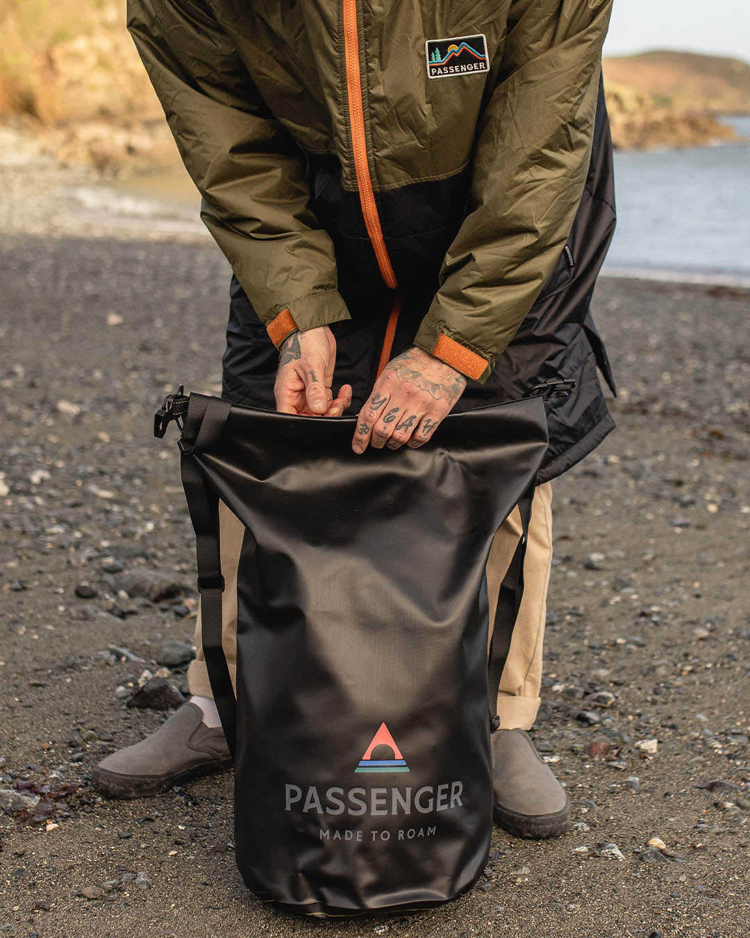 Tide 30L Recycled Dry Bag - Black - Lifestyle