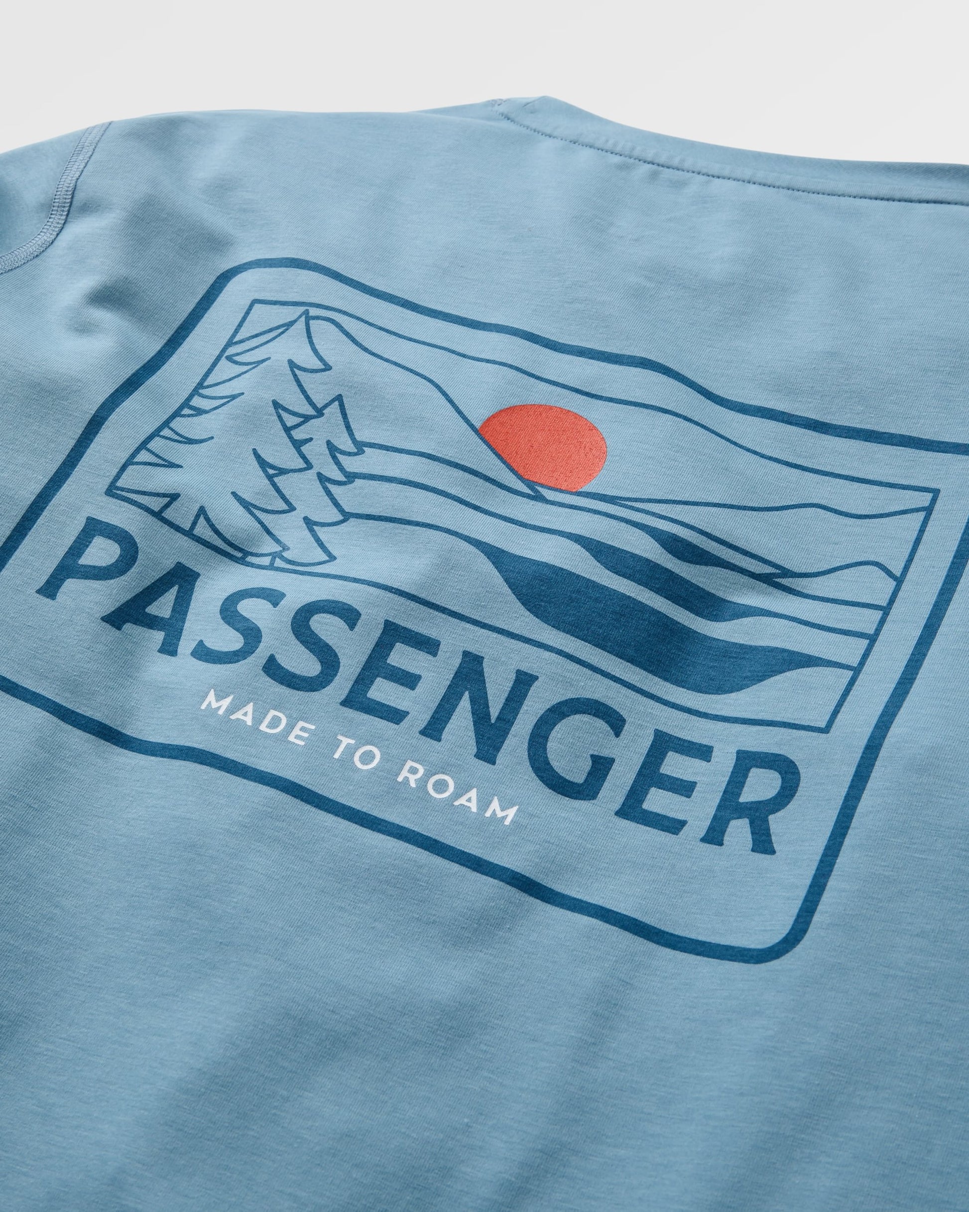 Roamscreen UPF50 LS T-Shirt - Faded Denim - Flatlay