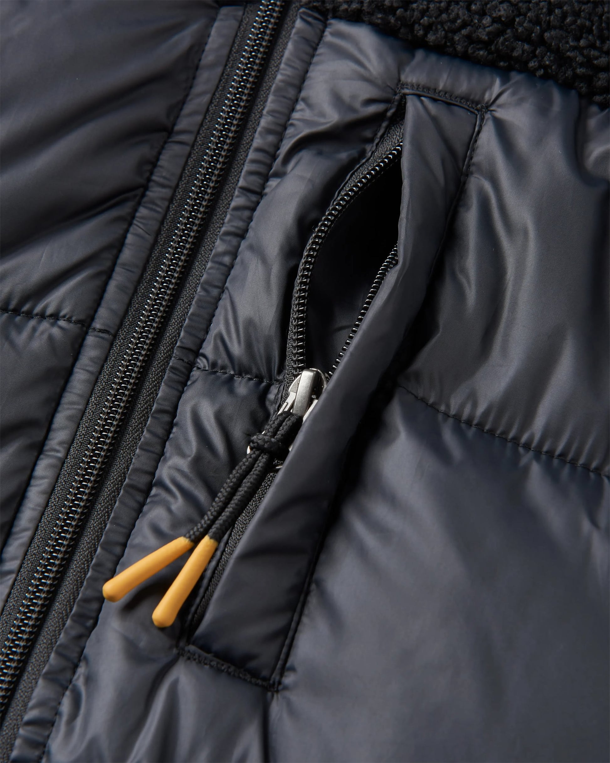 Elowen Hooded Recycled Insulated Jacket - Black