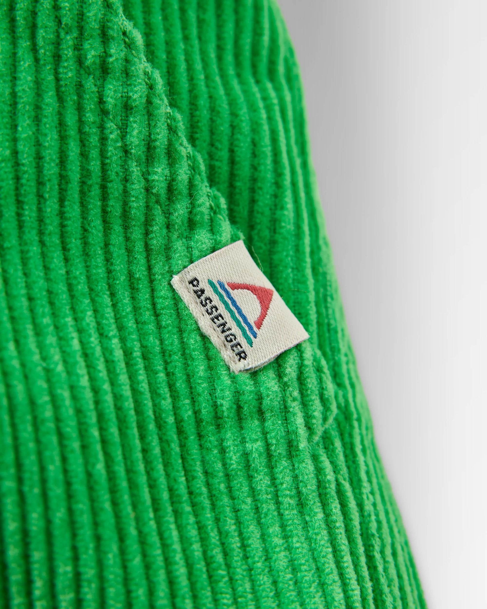 Avian Organic Cord Short 2.0 - True Green - Flatlay