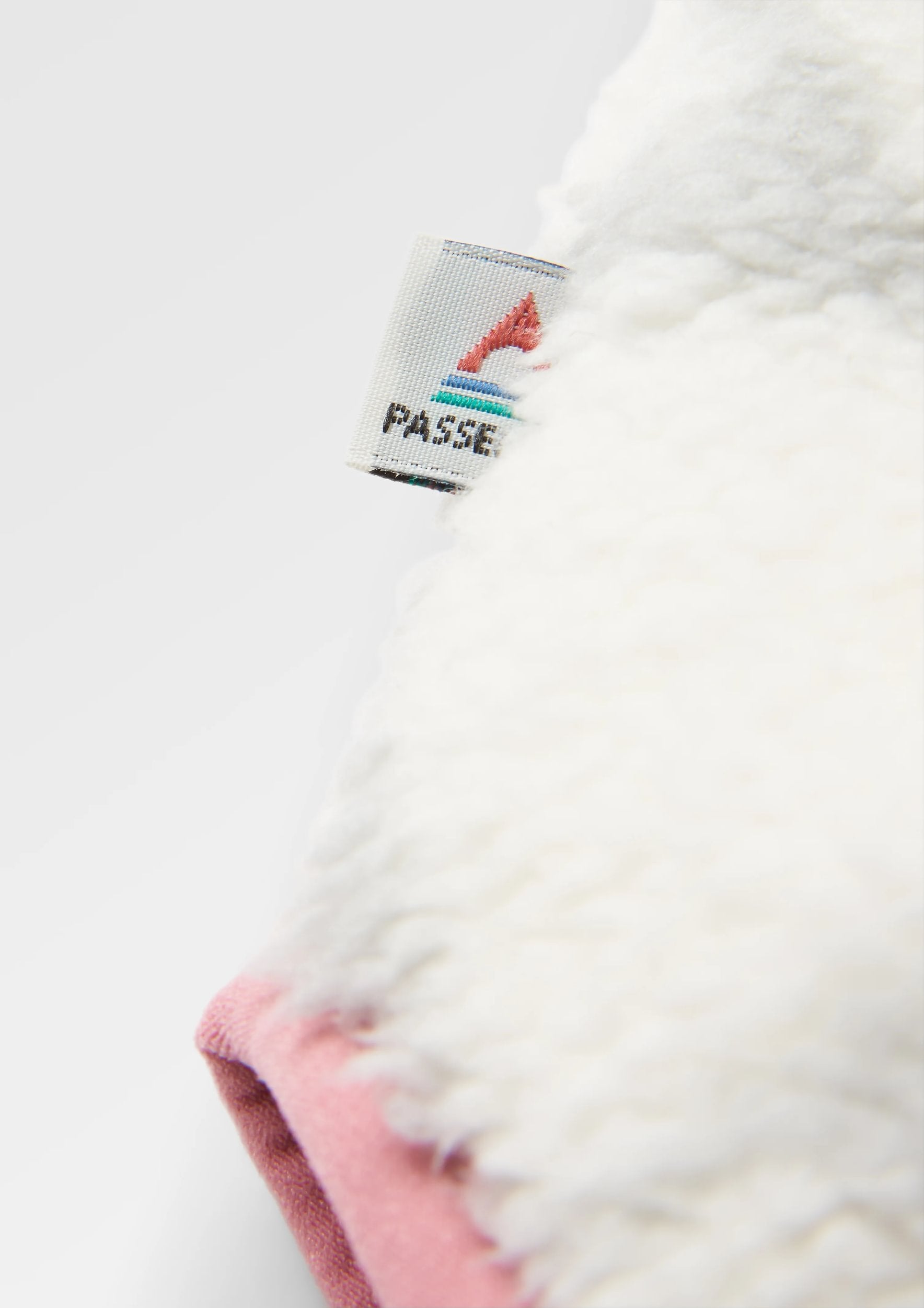 Beaumont Recycled Sherpa Hooded Fleece - Mountain Geo Vintage White - Flatlay