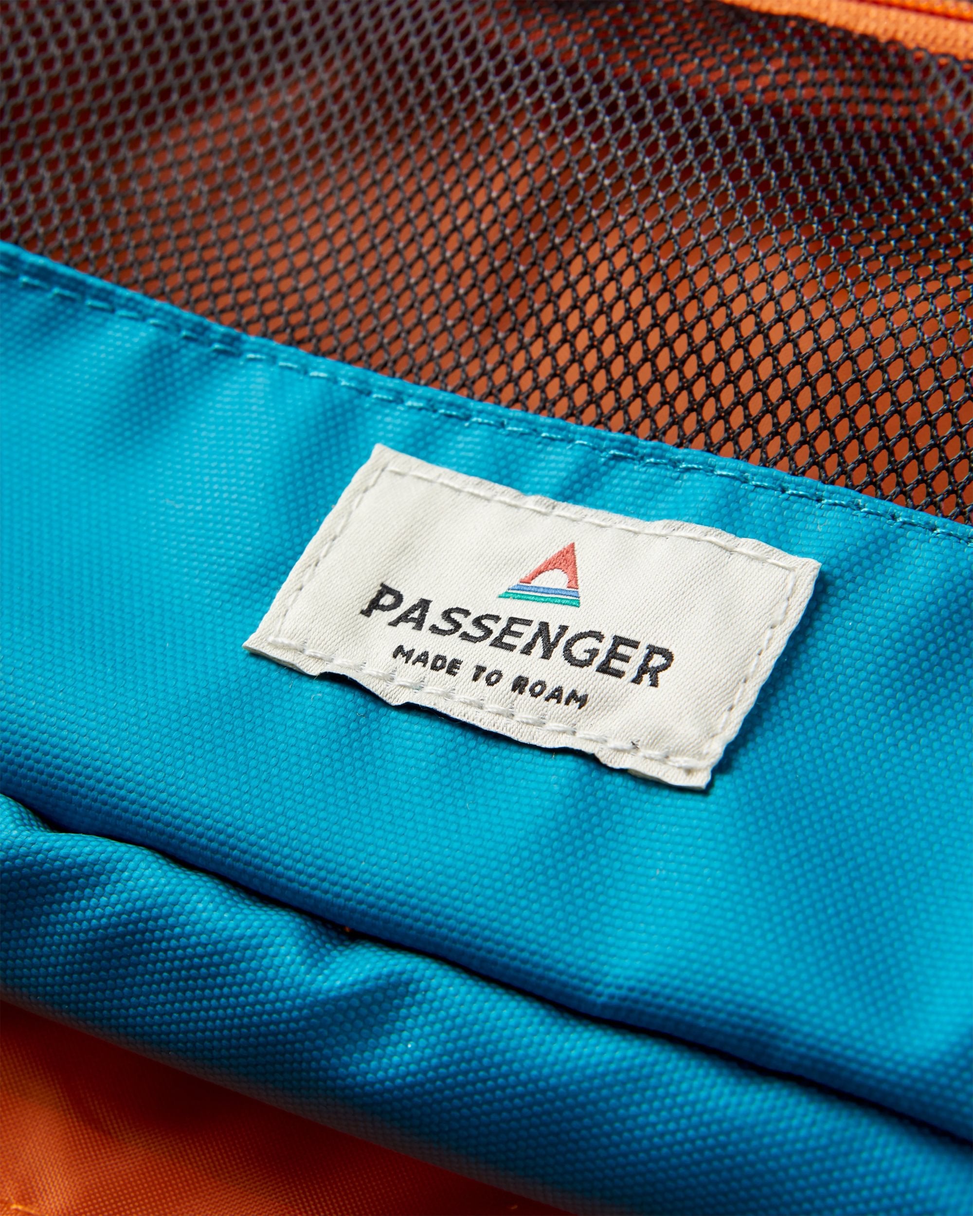 Drop Recycled Wash Kit - Tidal Blue - Flatlay