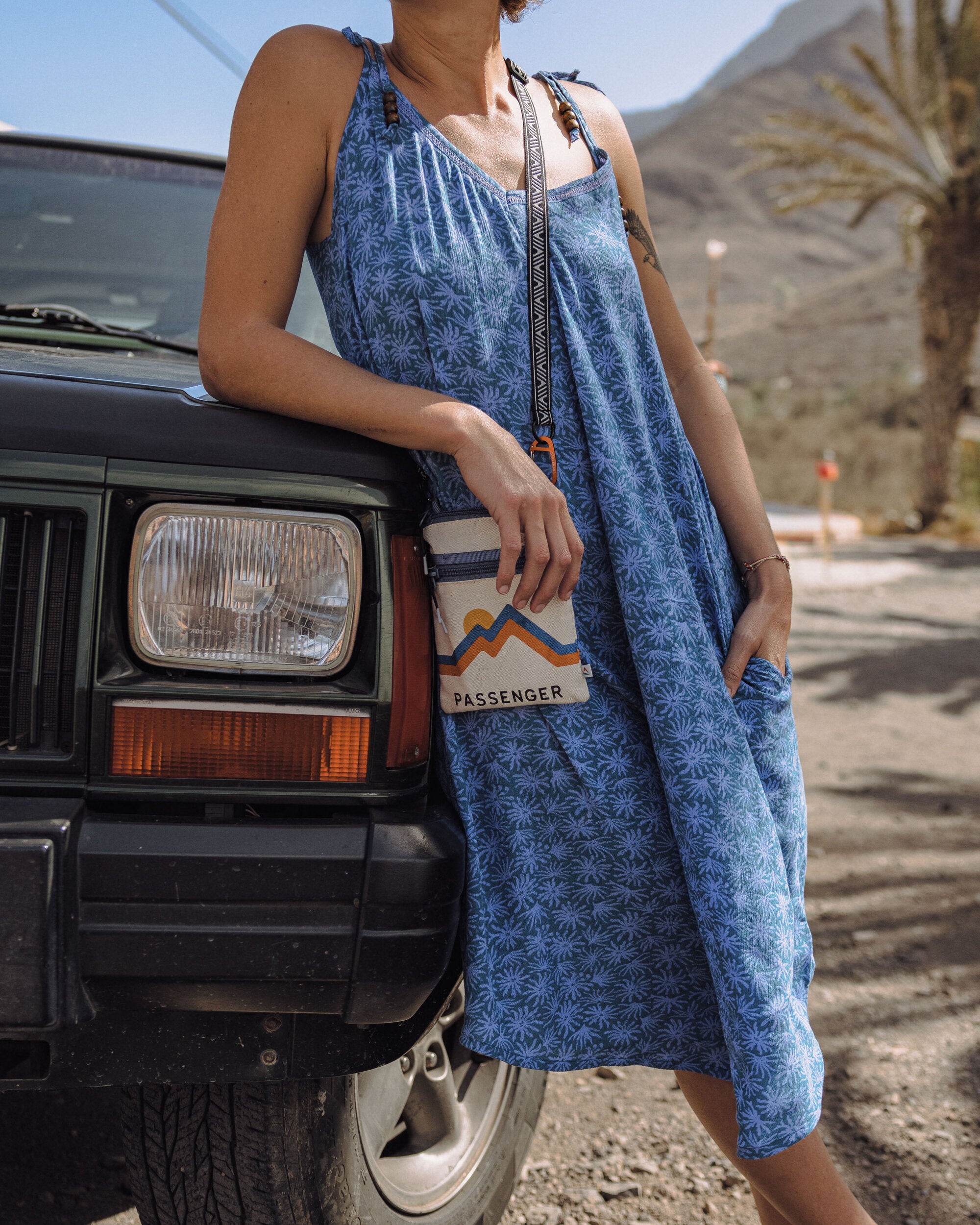 Journey Organic Crossbody Bag - Pebble Grey - Lifestyle - Female