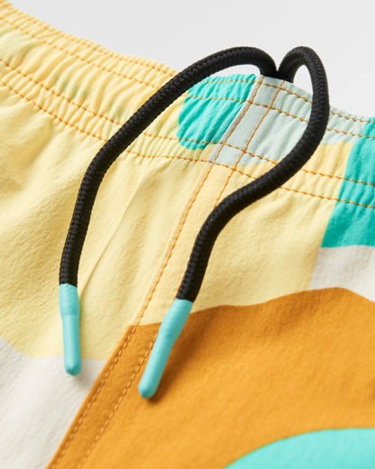 Flaris Longer Line Short - Vista Patchwork Yellow - Flatlay