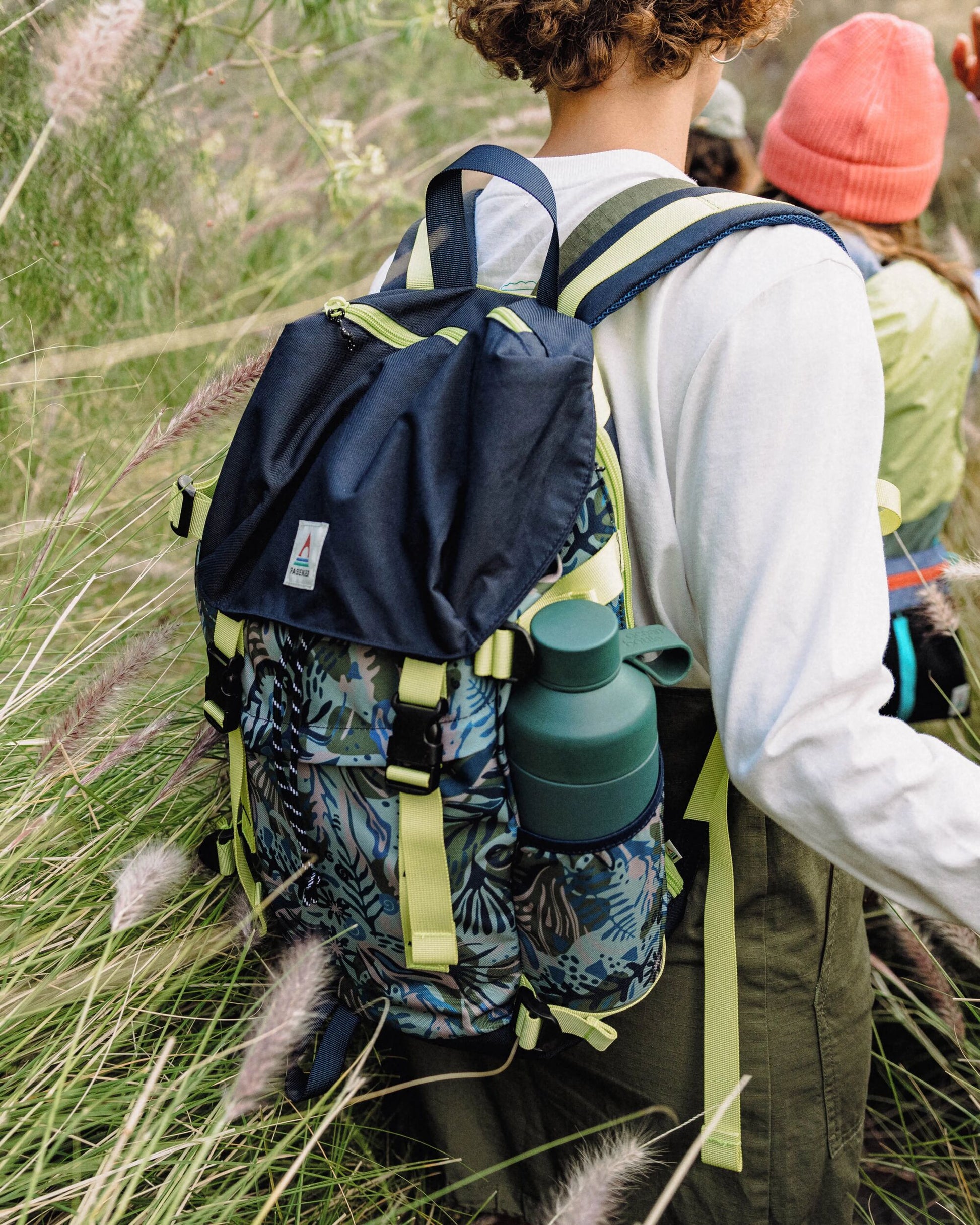 Womens_Boondocker Recycled 26L Backpack - Abstract Seaweed Pistachio