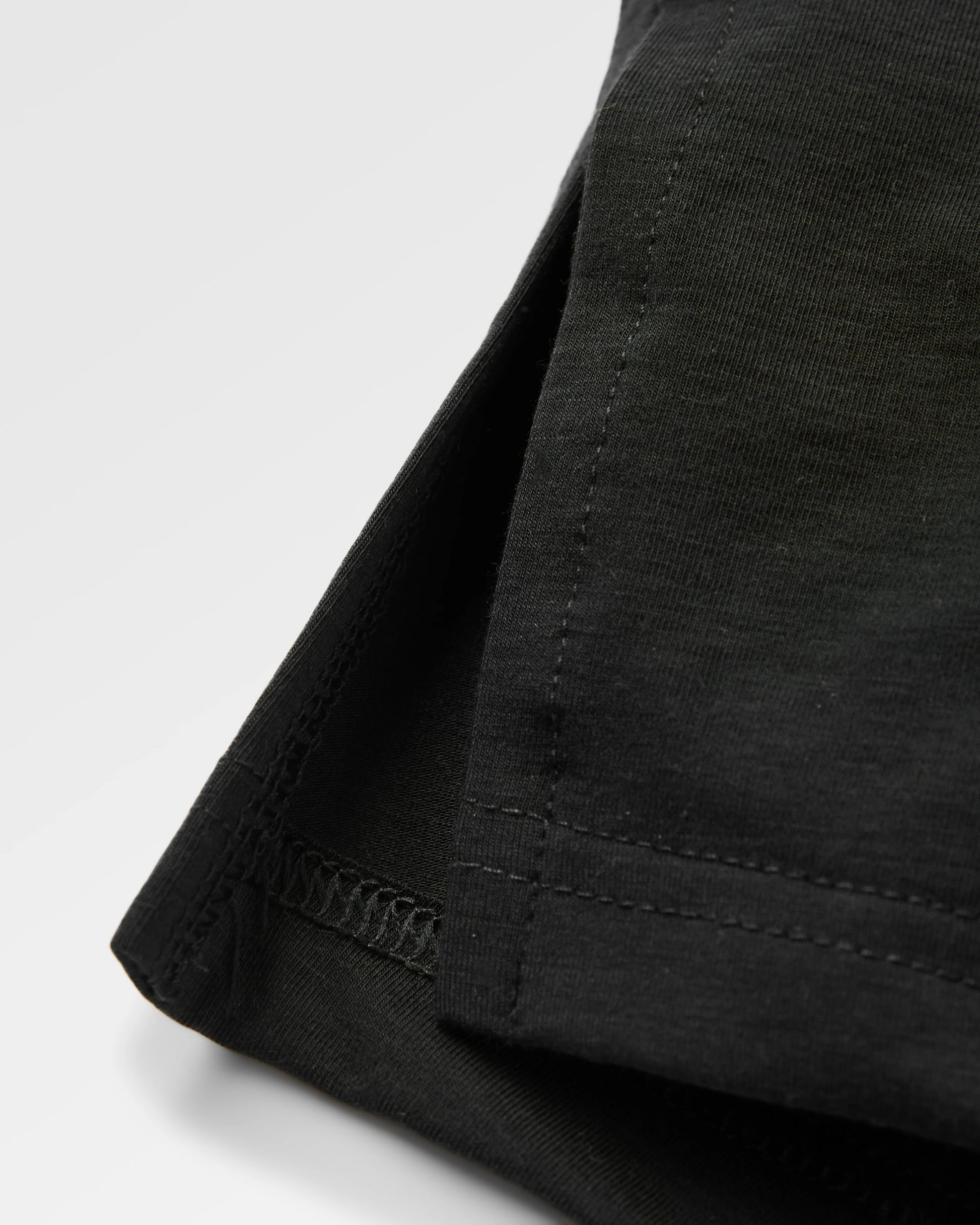 Roamer Women's Recycled Active T-Shirt - Black - Flatlay