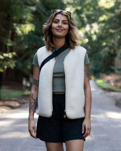 Tawny Collarless Deep-Pile Sherpa Gilet - Oat - Lifestyle