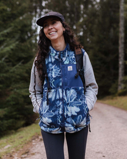 Fairbanks Recycled Sherpa Gilet - Frost Rich Navy - Lifestyle