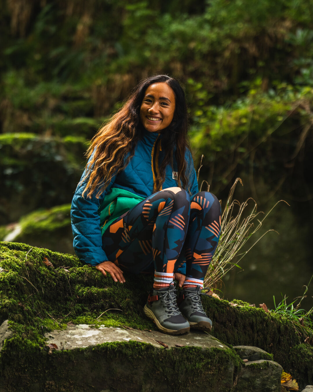 Trace Recycled Thermore® Insulated Jacket - Corsair Blue/ Jungle Green - Lifestyle