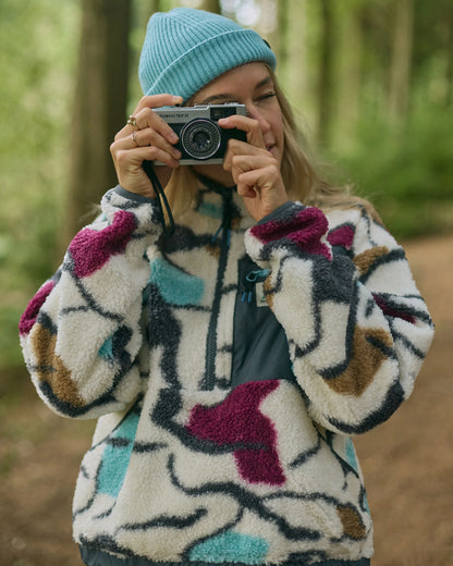 Ravi Recycled Sherpa Fleece - Abstract Trails Off White - Lifestyle