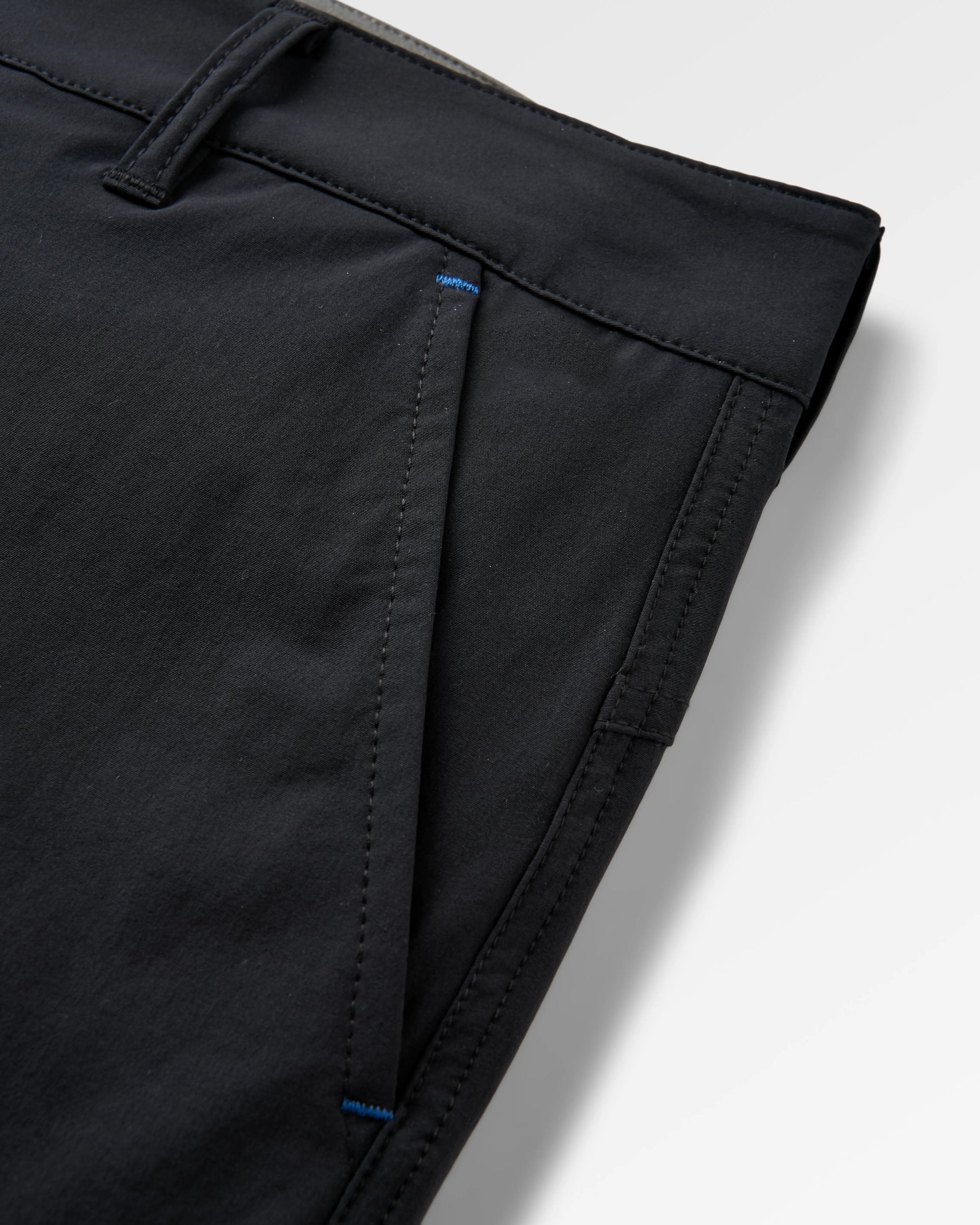 365 Trail 2.0 Short - Black - Flatlay