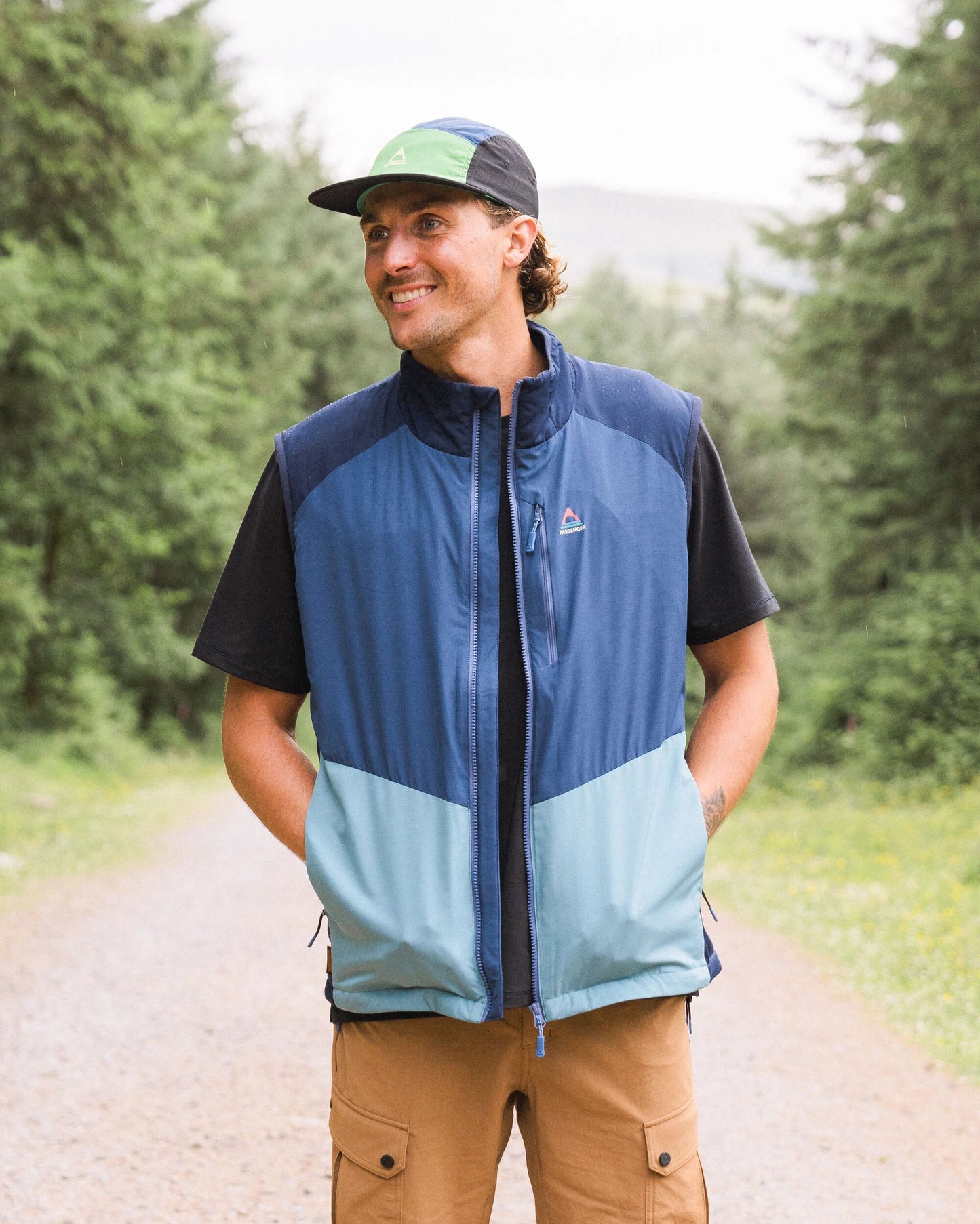 Daybreak Lightweight Recycled Thermore® Insulated Vest - Rich Navy/Dark Denim/Arctic - Lifestyle