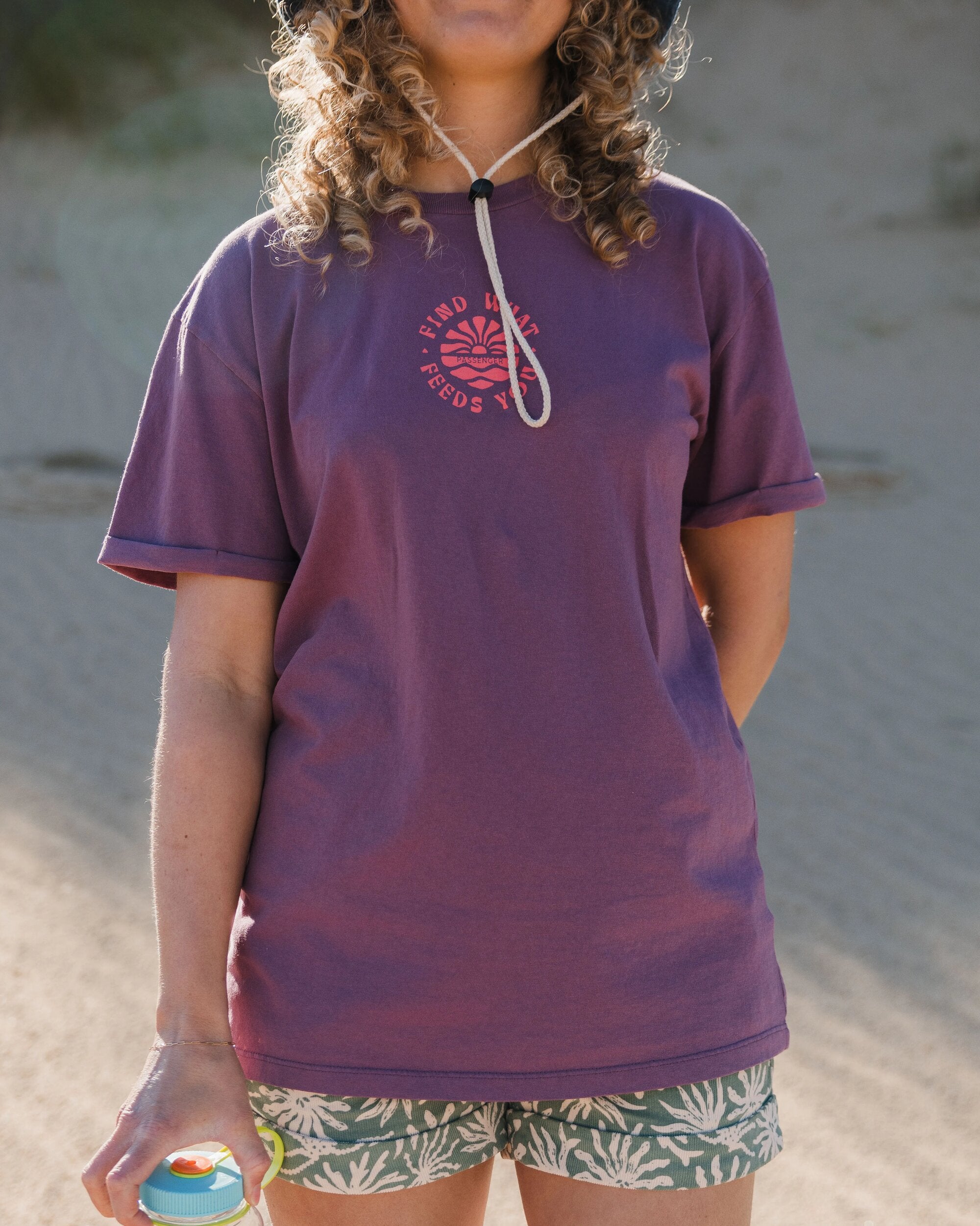 Discovery Rolled Sleeve T-Shirt - Berry - Lifestyle