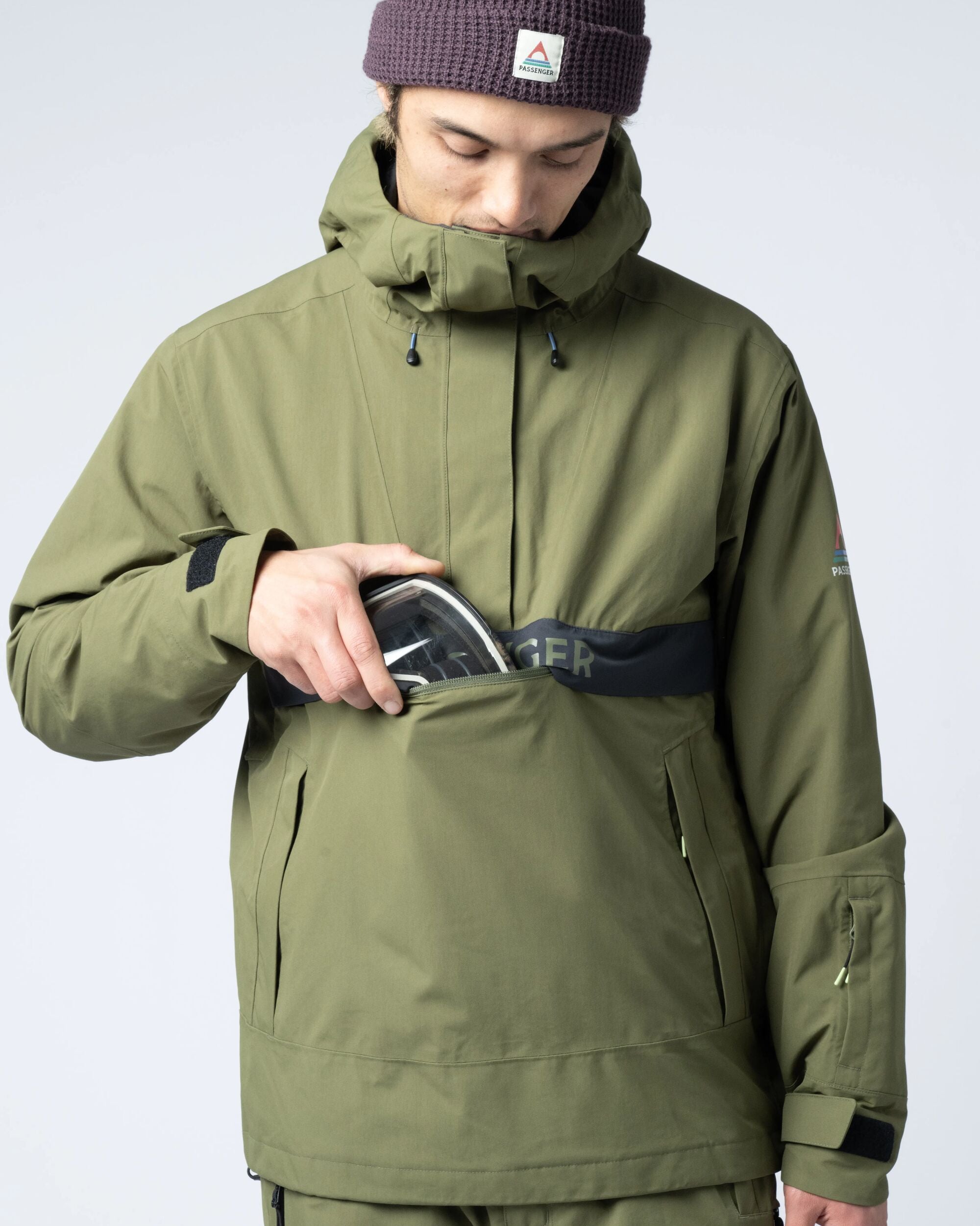 Snowscape Men's Recycled Anorak - Khaki - Flatlay