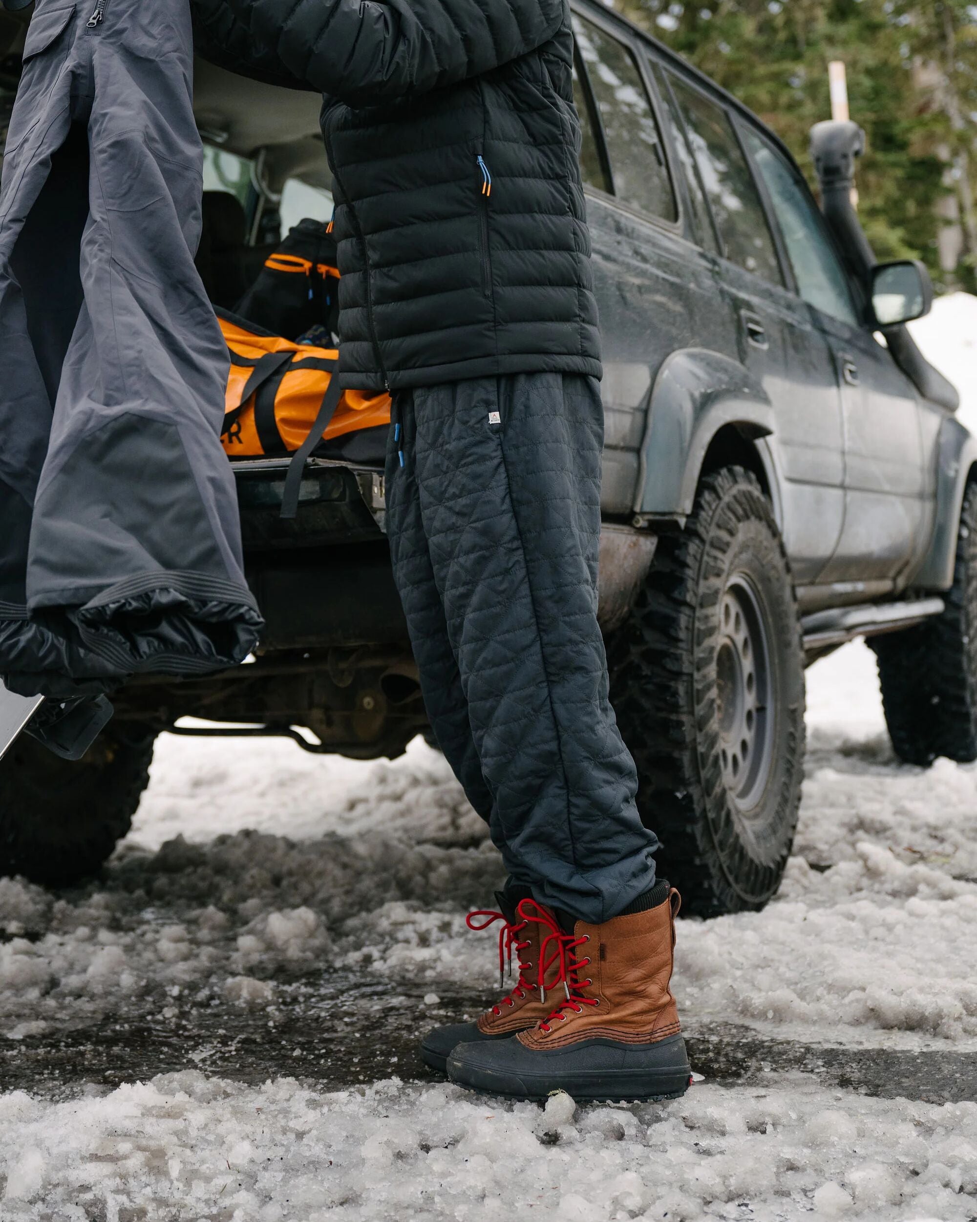 Timberline Recycled Quilted Jogger - Black - Lifestyle