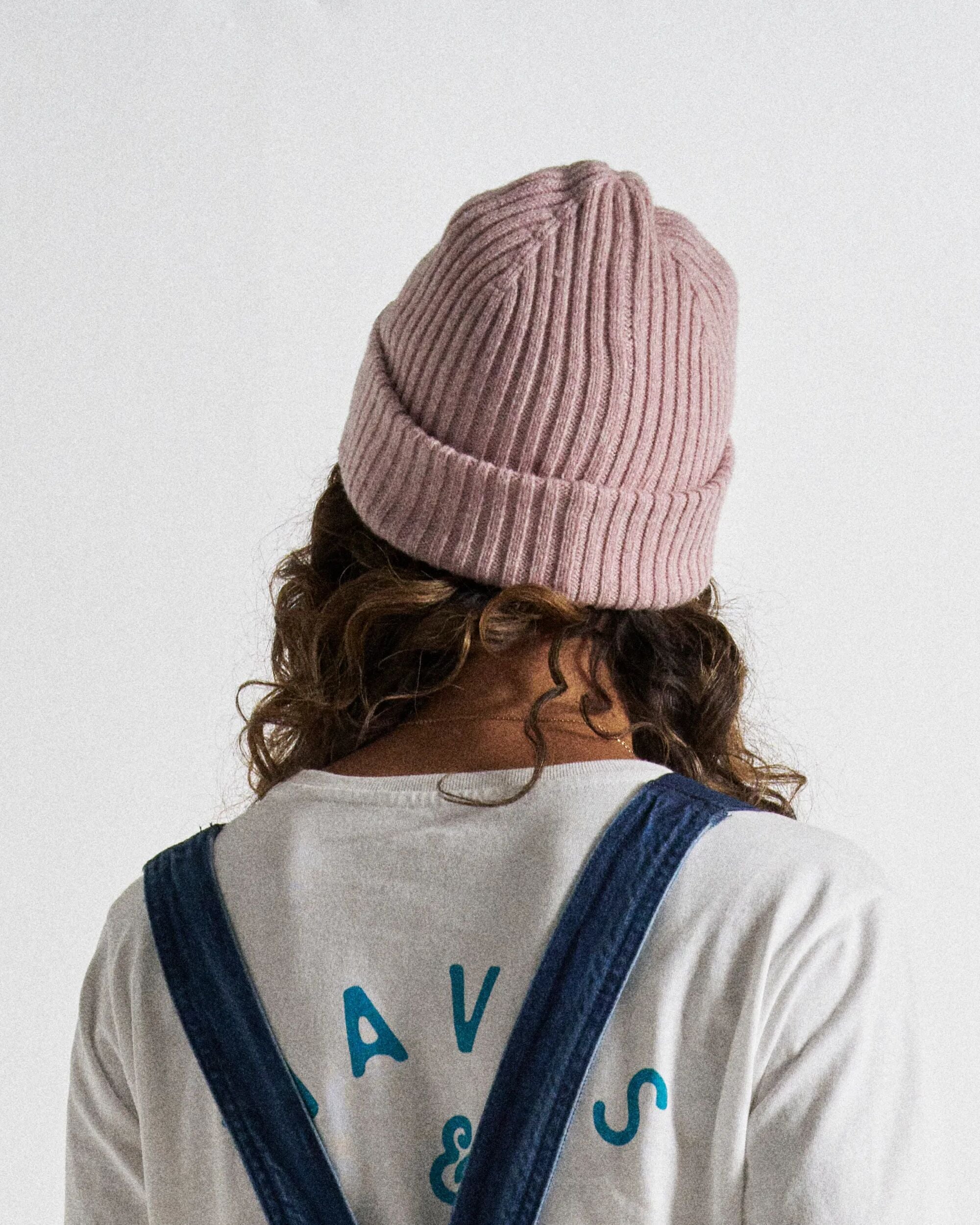Fisherman Marl Beanie - Pink Haze - Studio Model - Female