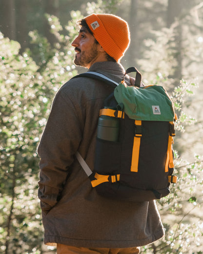 Male_Boondocker Recycled 26L Backpack - Navy/ Laurel Green