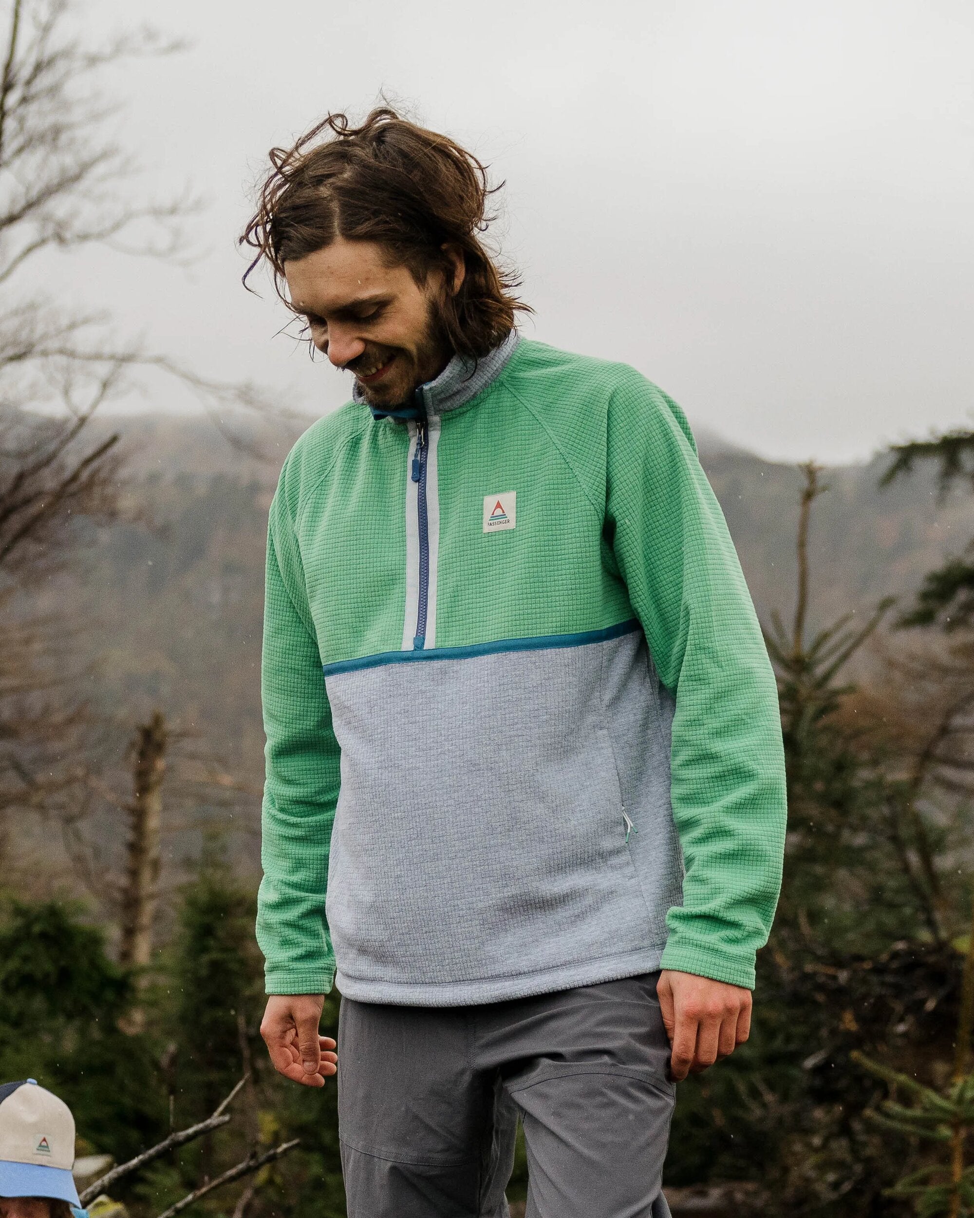 Overlook Recycled Grid Polar Fleece - Green Spruce/Grey Marl - Lifestyle