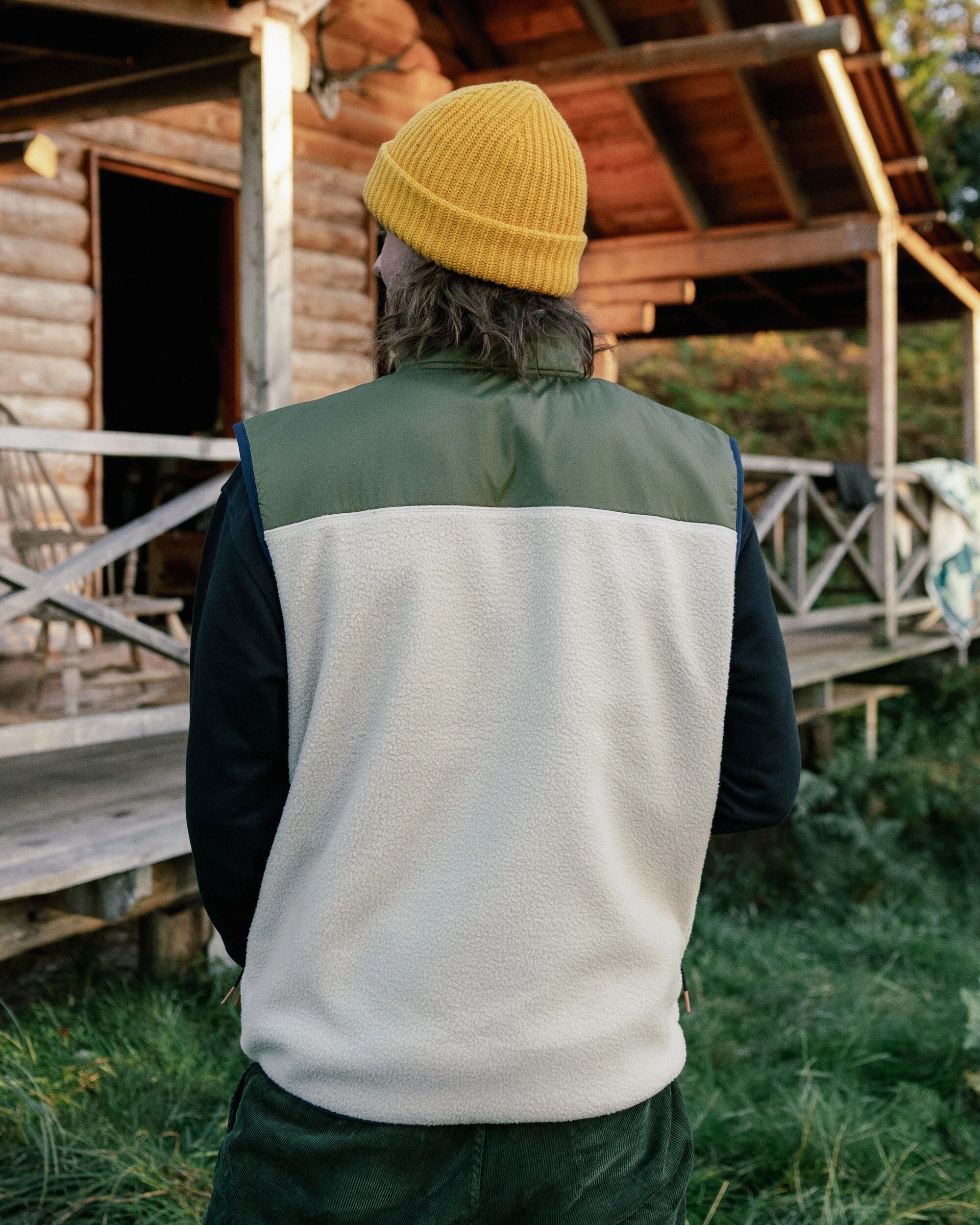 Offgrid Recycled Sherpa Fleece Vest - Oatmeal/Khaki - Lifestyle