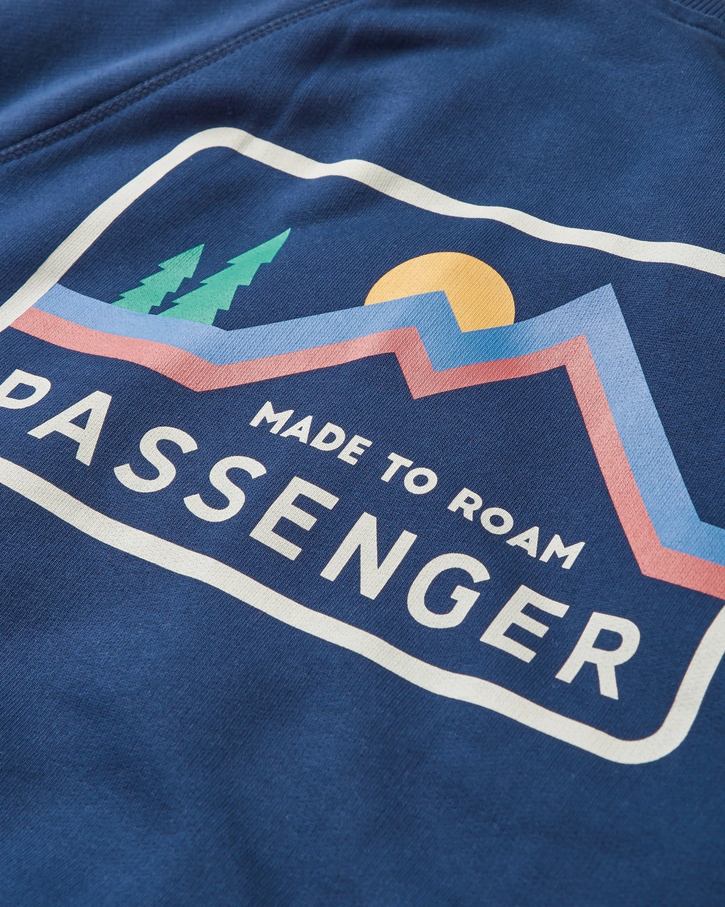 Made To Roam Sweatshirt - Rich Navy