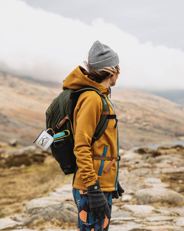 Slope Hooded Recycled Fleece Dusty Ochre – Passenger