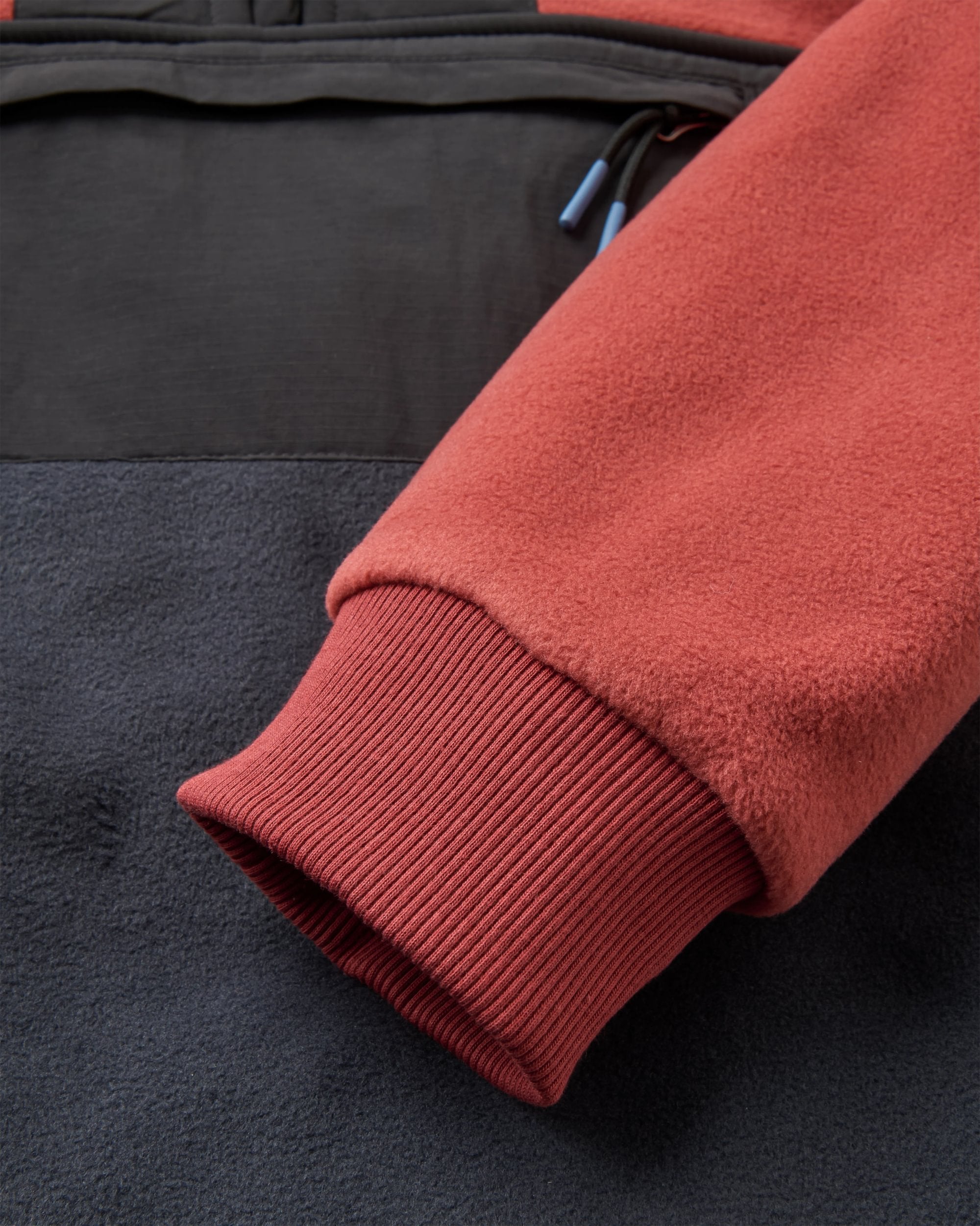 Woodland Hooded 1/2 Zip Recycled Polartec® Fleece - Redwood/Charcoal - Flatlay