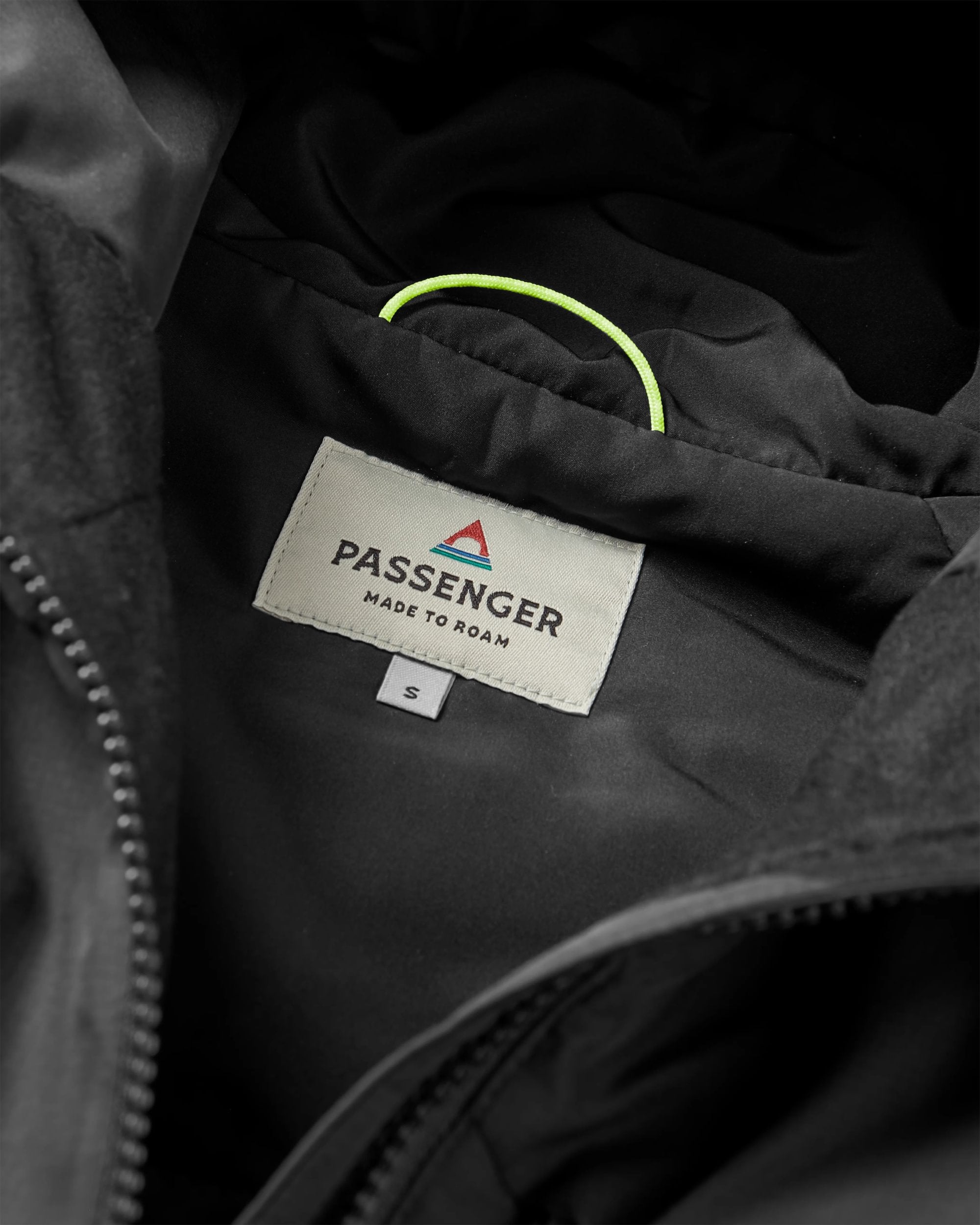 Shasta Lightweight Recycled Thermore® Insulated Jacket - Black - Flatlay