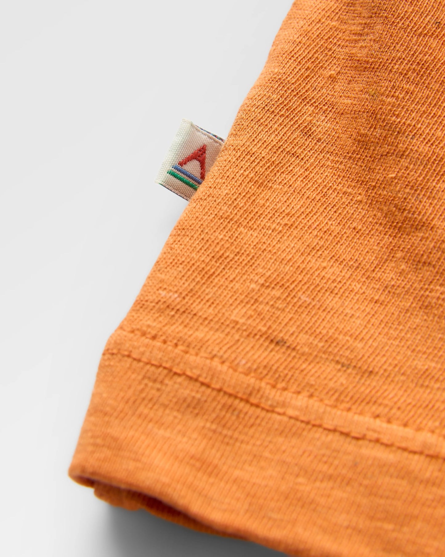 Elbio Relaxed Fit LS T-Shirt - Sunset Orange Marl - Flatlay