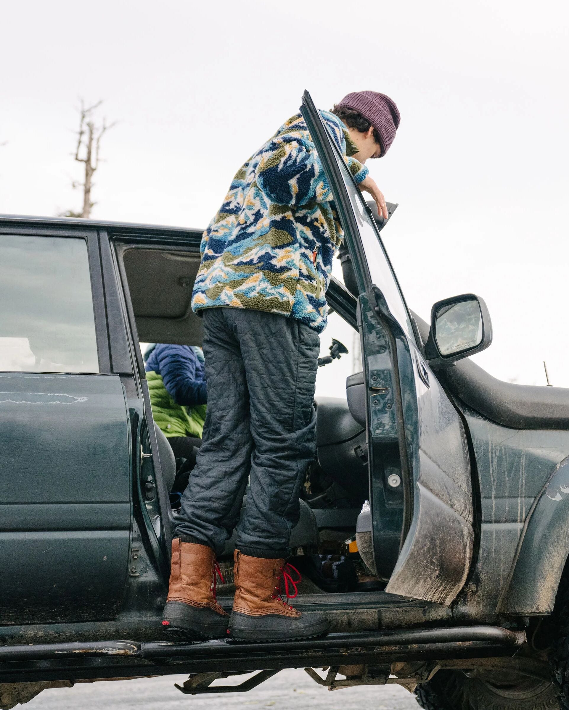 Timberline Recycled Quilted Jogger - Black - Lifestyle