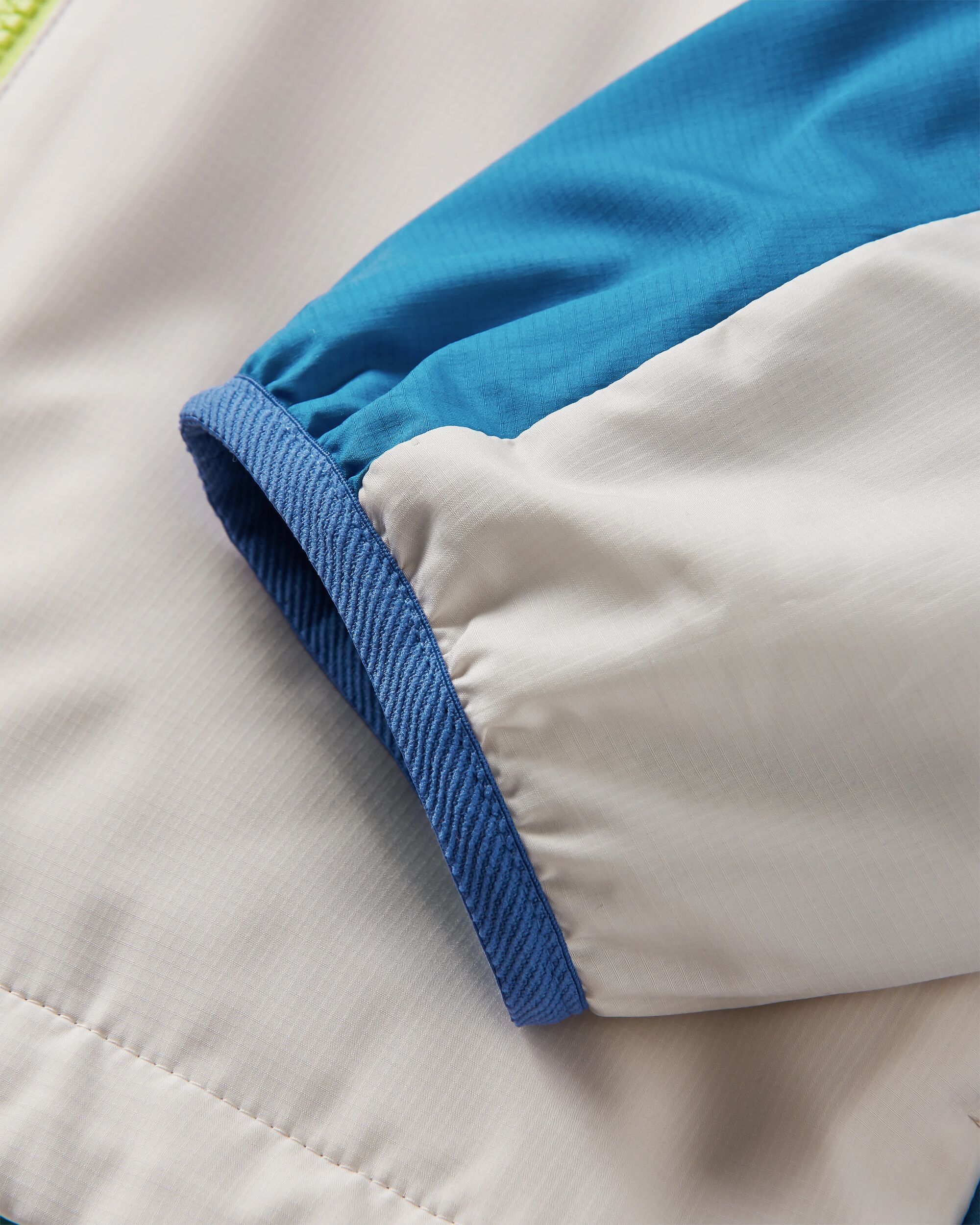 Daybreak Lightweight Recycled Thermore® Insulated Jacket - Tidal Blue/Blue Steel/Birch - Flatlay