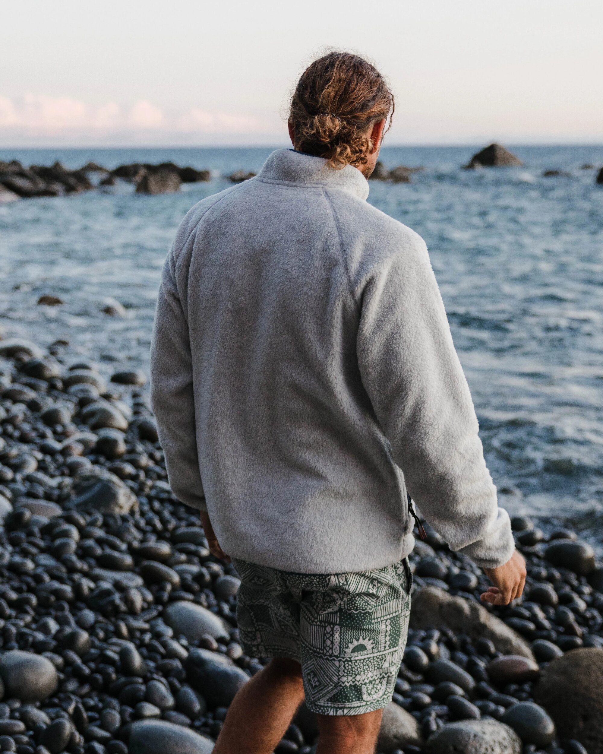 Offgrid 1/2 Zip Recycled Sherpa Fleece - Grey Marl 2 - Lifestyle