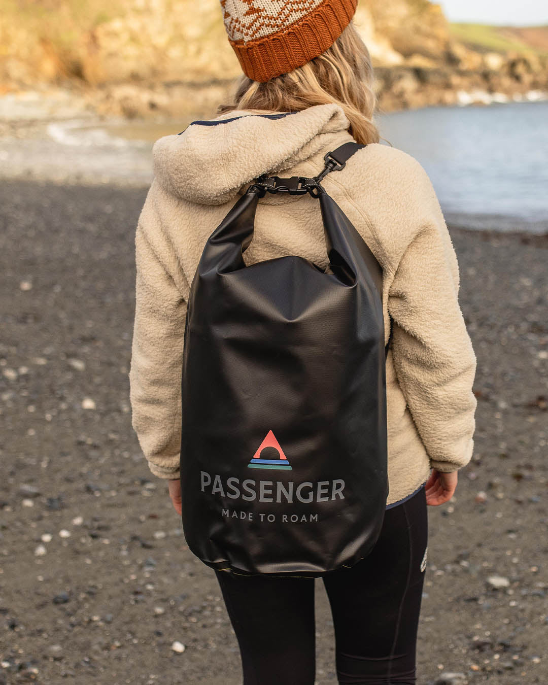 Tide 30L Recycled Dry Bag  - Black - Lifestyle - Female